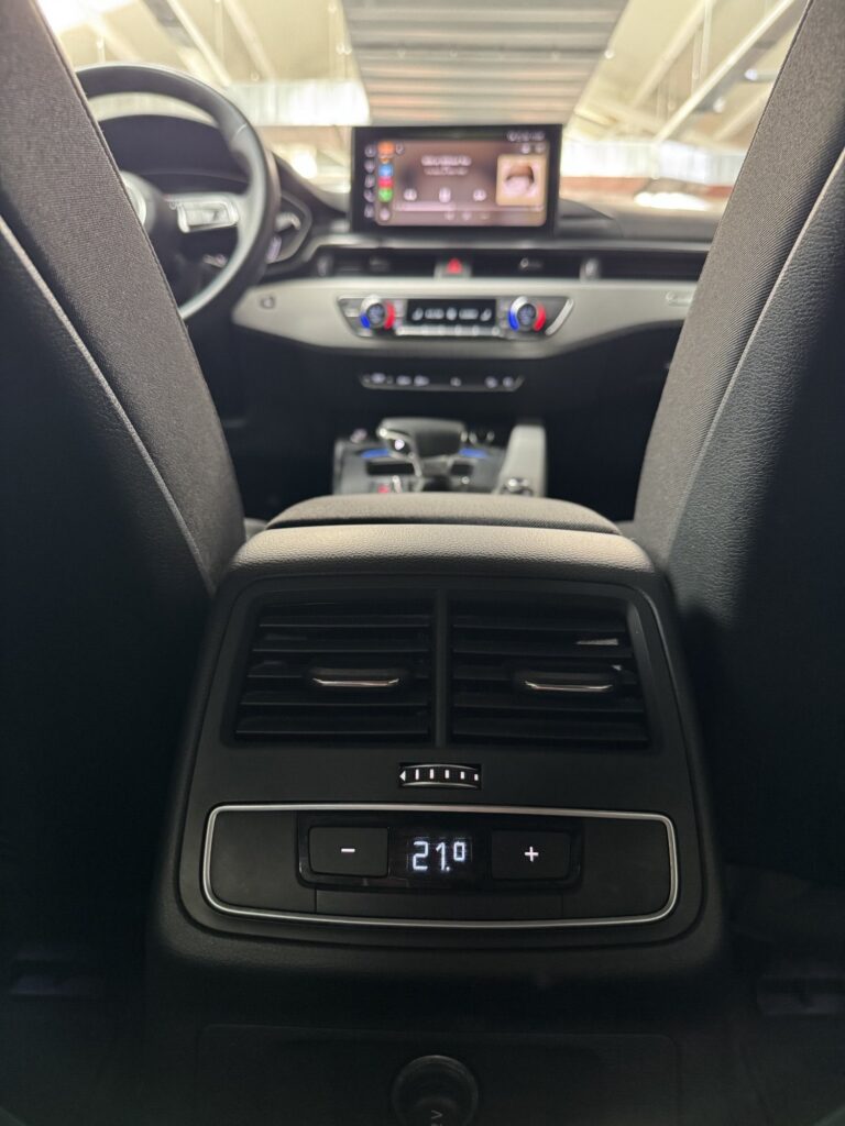 Audi A4 Allroad quattro 40 S, foto 34