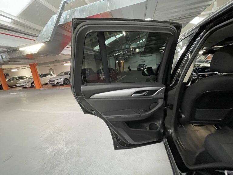 BMW X3 1.8d, foto 17