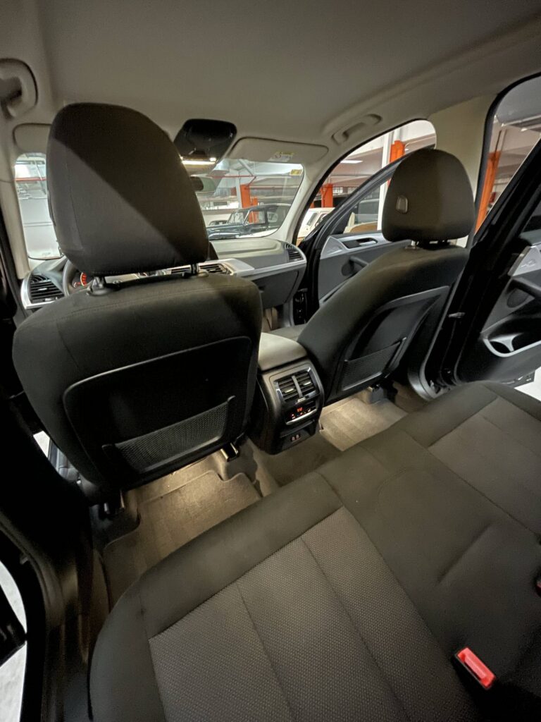 BMW X3 1.8d, foto 42