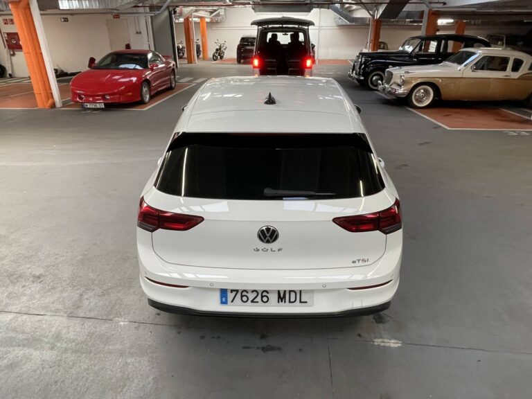 Volkswagen Golf 1.0 eTsi, foto 07