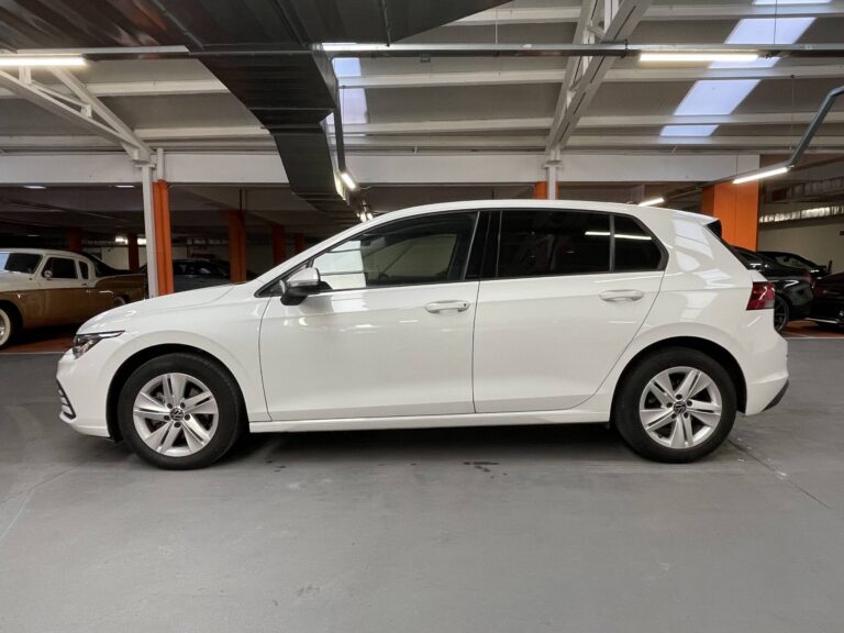 Volkswagen Golf 1.0 eTsi, foto 09