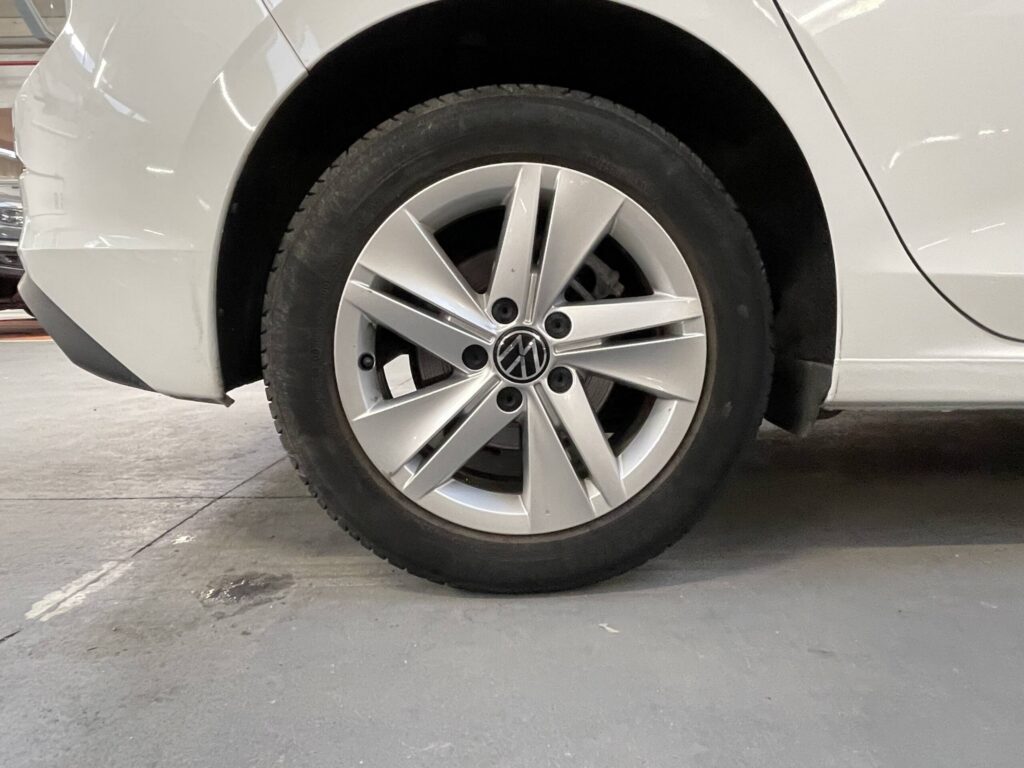 Volkswagen Golf 1.0 eTsi, foto 14