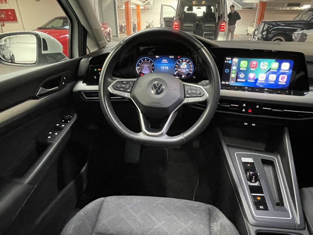 Volkswagen Golf 1.0 eTsi, foto 30