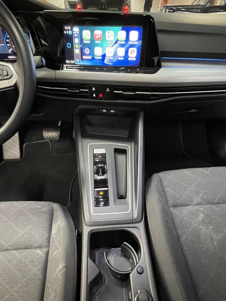 Volkswagen Golf 1.0 eTsi, foto 31