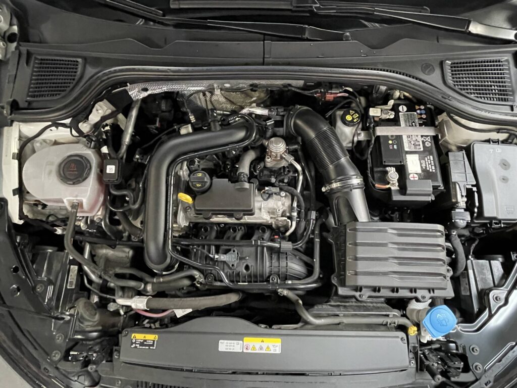 Volkswagen Golf 1.0 eTsi, foto 40