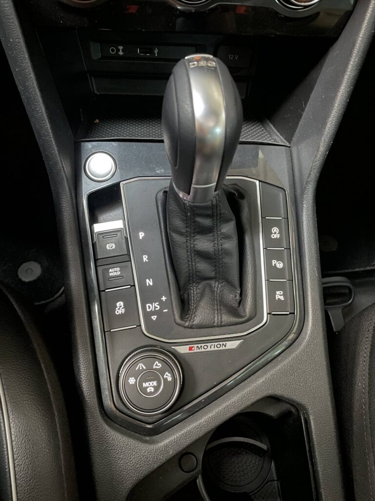 Volkswagen Tiguan 2.0 TDi 4motion Sport, photo 38